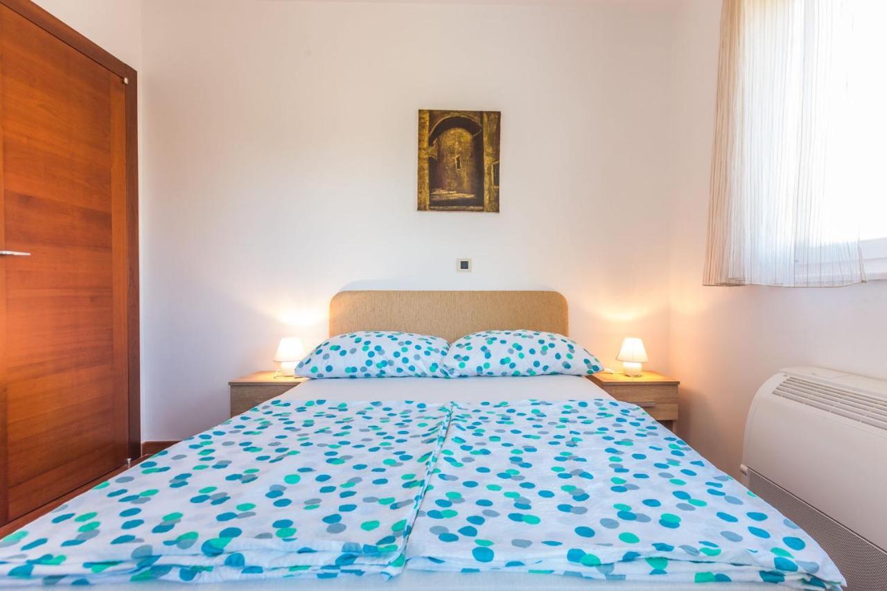 Adriano 2Br Apartment With Terrace Zadar Dış mekan fotoğraf