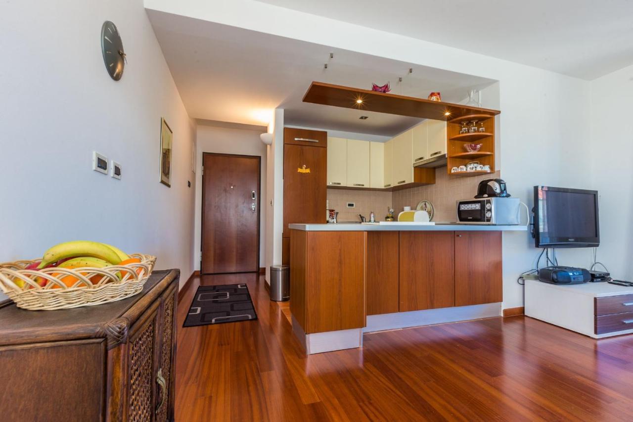 Adriano 2Br Apartment With Terrace Zadar Dış mekan fotoğraf