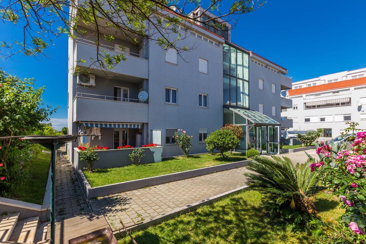 Adriano 2Br Apartment With Terrace Zadar Dış mekan fotoğraf
