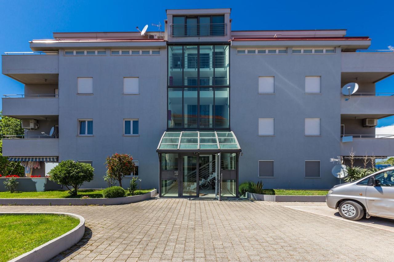 Adriano 2Br Apartment With Terrace Zadar Dış mekan fotoğraf