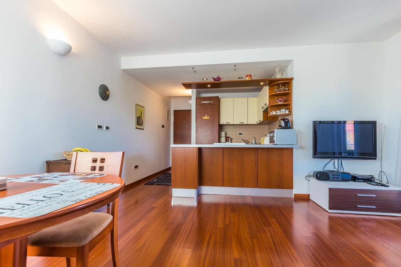 Adriano 2Br Apartment With Terrace Zadar Dış mekan fotoğraf